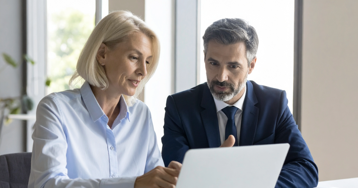 Female founder and M&A advisor discussing business | CapEQ blog
